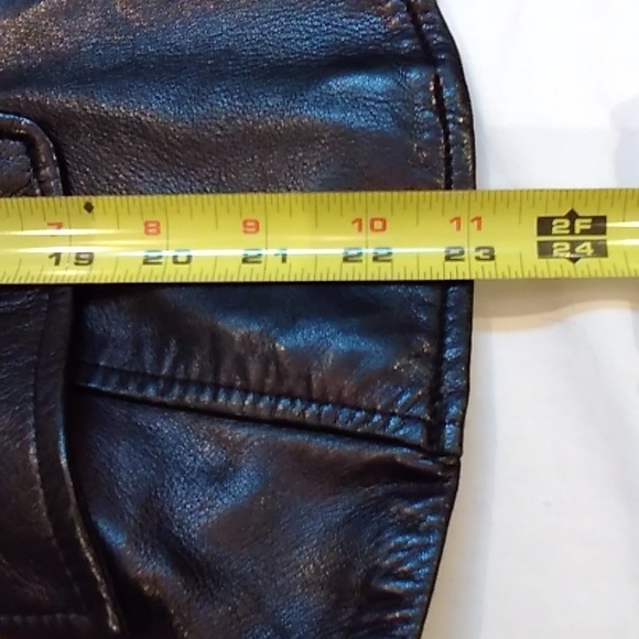 Vtg DANIER Genuine Leather Black Button Up Women's Tailored Jacket Size S - Picture 16 of 16